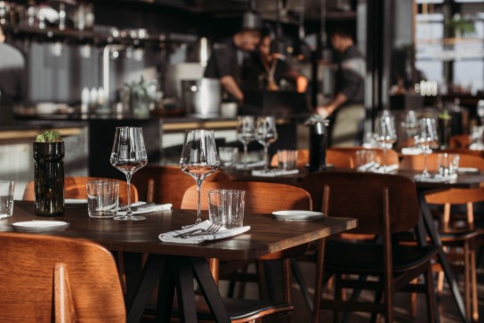 stoel zitplaats restaurant eetgelegenheid (vergroot foto)